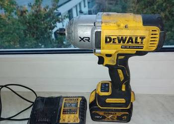 Zakrętarka DeWalt z ładowarką i baterią