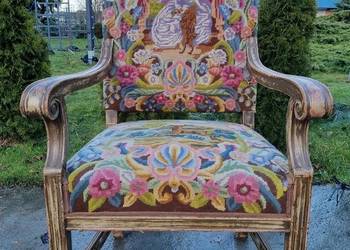 Fotel neorenesansowy w stylu vintage z motywem floralnym (nr 8935)