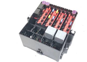 SKRZYNKA BEZPIECZNIKÓW FORD FIESTA MK7 8V5T-14A005-AFE Hatchback 1.4 9