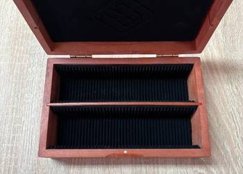 Drewniane pudełko kolekcjonerskie