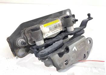 ZAWIAS MASKI LEWY PRZÓD MERCEDES W212 Sedan/Limuzyna 09-16 CZARNY