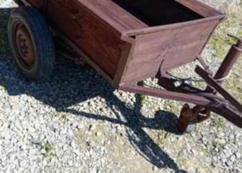 Przyczepka do traktora z hamulcem