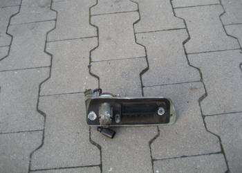 vw caddy 03-10r klamka drzwi tył lewe skrzydełka 2k0827565f