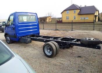 Mascot maskot mascott Iveco daily 99-14r szyba tył z uszczelką