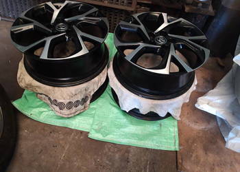 Felgi aluminiowe 18stki toyota chr oryginale idealne