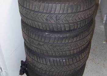 Pirelli Sottozero 3 235/45 R18 98V Winter Pirelli Sottozero 3 235/45 R18 98V Winter