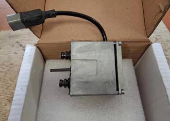 Elektrozawór rozdzielacza hydraulicznego Manitou