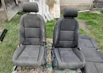 Komplet foteli audi a4b7