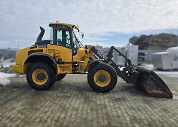 Ładowarka VOLVO L45G - TP/S (2015 r. 9.7 t. 4441 mth)