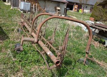 Zgrabiarka / przetrząsacz do siana – gwiazdowy, ciągnikowy