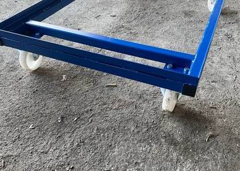 Wózek transportowy do palet