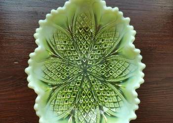 Szkło uranowe George Davidson duży talerz 1903r. "'William & Mary" 23,5 cm