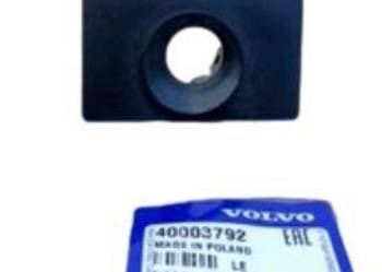 VOLVO XC60 II prawy zewnetrzny wspornik koszyk czujnika asy… VOLVO XC60 II prawy zewnetrzny wspornik koszyk czujnika asy…