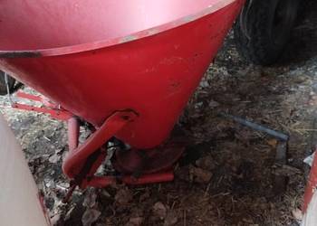 Rozsiewacz nawozu lejek 400 kg