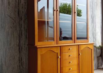 kredens sosnowy z nadstawką (witryną) / 245
