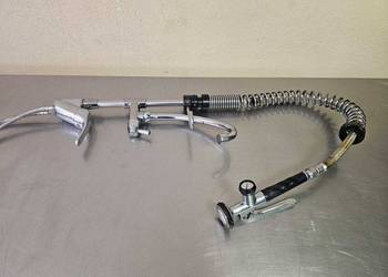 Bateria stojąca ze spryskiwaczem i wylewką