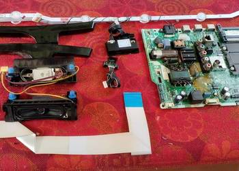 Samsung - UE32T4302AK - Częsci.