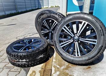 Na sprzedaż opony z felgami i czujnikami ciśnienia do VW Tiguana zimowe R18