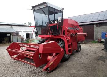 Massey Ferguson 330 kombajn sampo