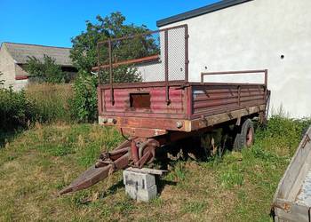 Rozrzutnik jednoosiowy 3,5 t sprawny