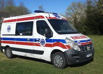 Ambulans karetka Renault Master 2013r przejscie
