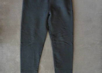 Czarne ciepłe legginsy dziewczęce rozmiar 152 cm