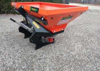 Rozsiewacz Dwutarczowy 400 kg Firmy DEMAROL Hydraulika Plandeka