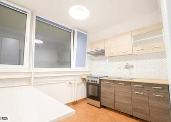 2pok, 45met, Okolice Daszyńskiego BALKON/WINDA/PARKING (Wrocław)