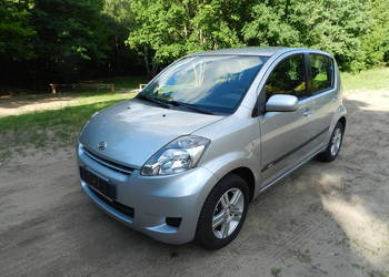 Daihatsu Sirion II AUTOMAT benzyna Klima BRAK RDZY prosty niezawodny MOMO