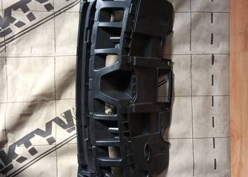 620367065r atrapa środkowa Megane III góra pasa