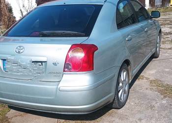 Toyota Avensis 2.0 benzyna + lpg