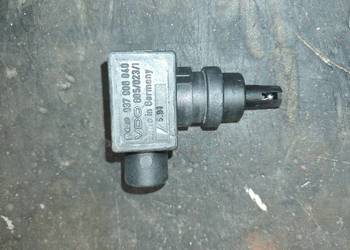 VW T4, 2.5.E, 2.5. BENZYNA. CZUJNIK PRZEPŁYWU, PRZEPŁYWOMIERZ 037 906 040