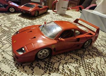 Model Ferrari F40, 1/18, Bburago
