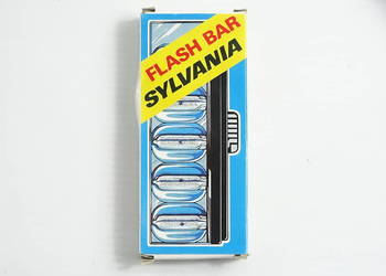 Kultowy Flash Bar SYLVANIA do Polaroida (SX-70 / 1000) – Vintage
