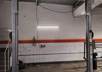 Podnośnik samochodowy dwukolumnowy HECKMANN 4.5T automat (łączony górą) FV