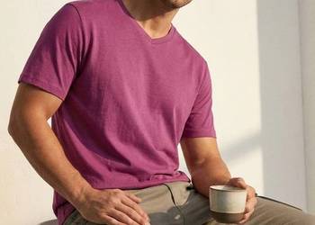 różowy t-shirt męski Sinsay