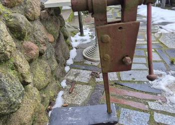 Kowadło szparóg imadło