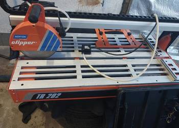 Sprzedam maszynkę wodną  do plytek Clipper TR202 po jednej budowie