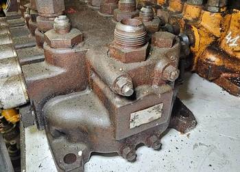 Rozdzielacz hydrauliczny koparki Case do starszych modeli