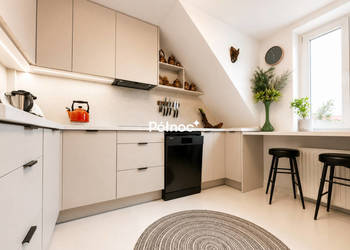 100 m2 mieszkanie z antresolą | Rejowiec