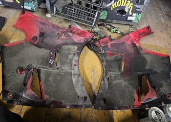 Kawasaki ZZR 1100 plastiki owiewki boczne silnika boczki boczek ZZR1100