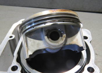 APRILIA RSV 1000 RSV1000 MILLE 2002 02 cylinder tłok pierścienie sworzeń