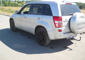 Suzuki Grand Vitara 4x4 klima DVD szyberdach serwis z Niemiec