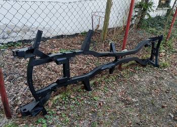 Triumph Spitfire Mk IV - rama - proszkowo malowana po piaskowaniu