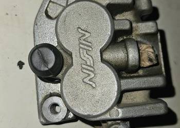 Zacisk yamaha yz 125 250 2000+ przód przedni