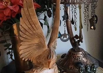 Rzeźba -  figurka orla