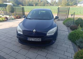 Sprzedam Renault Megane 3 kombi 1.6b+g 2011r