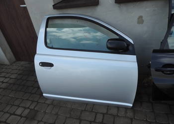 TOYOTA YARIS I HB 3D KOLOR 199 DRZWI PRAWY PRZÓD