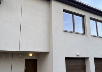 Sprzedam dom w zabudowie szeregowej w Bielanach Wrocławskich