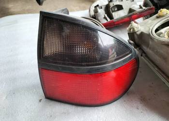 LAMPA TYŁ TYLNA PRAWA  RENAULT LAGUNA